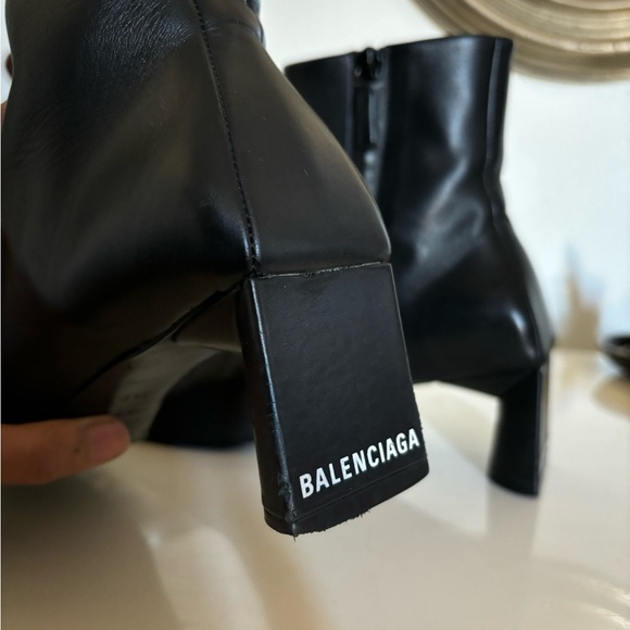 Authentic Balenciaga ankle boots size 6 - Picture 6 of 9